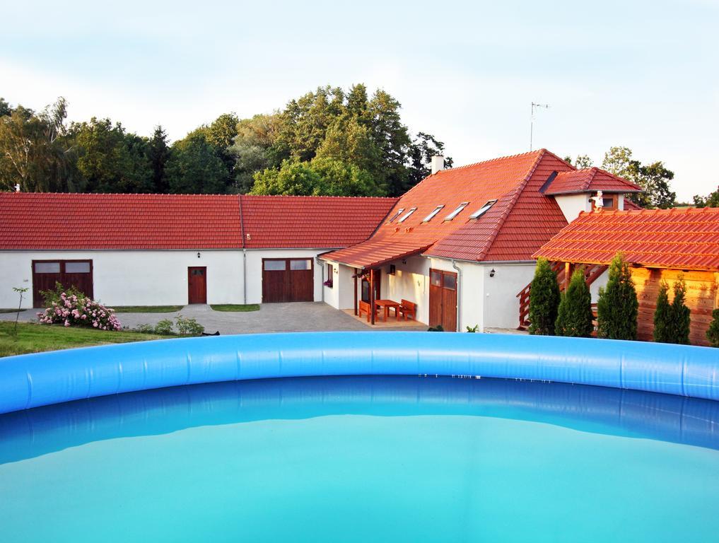 Ferienwohnung U Slunce Cizov  Exterior foto